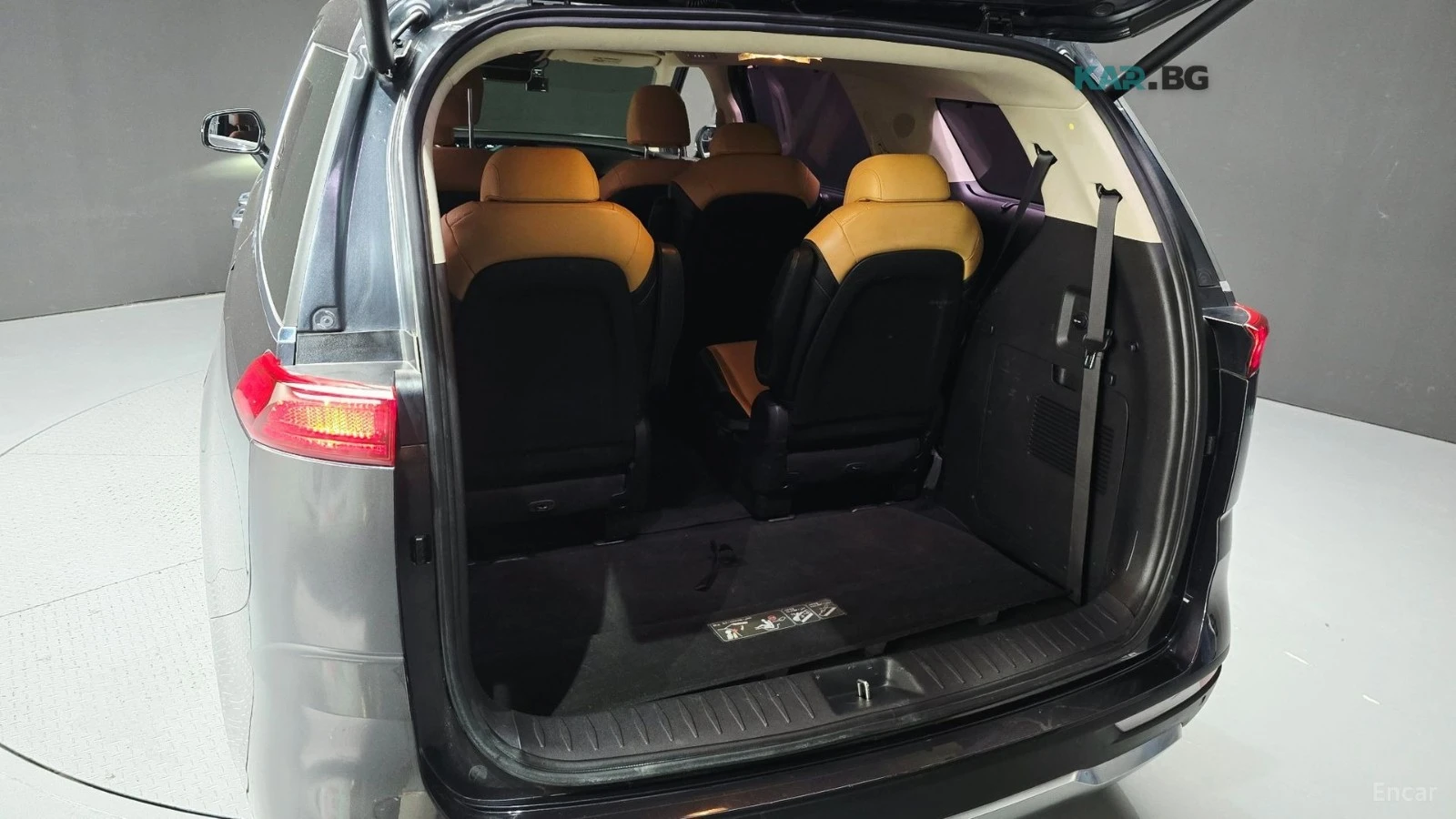 Kia Carnival SIGNATURE* 9-SEATER* DRIVE-ASSISTS* REAR-CAMERA* , снимка 16 - Автомобили и джипове - 54883820