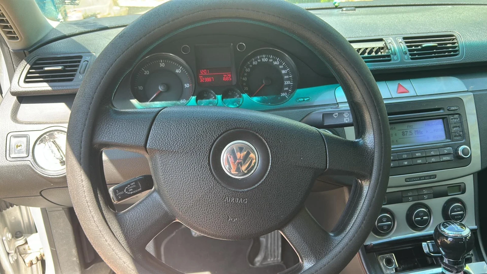 VW Passat, снимка 4 - Автомобили и джипове - 55063807