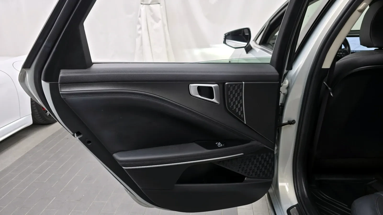 Kia K8 NOBLESSE* 3.5 LPG* ПОДГРЕВИ* ОБДУХ* DISTRONIC* , снимка 3 - Автомобили и джипове - 55146086