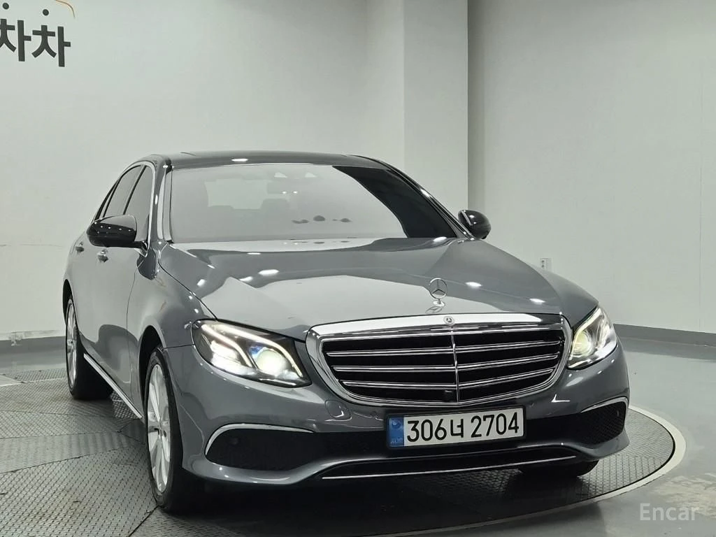 Mercedes-Benz E 300 4MATIC Exclusive* 3D BURMESTER* HEAD-UP* 360 CAM* 