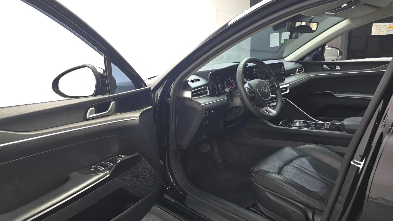 Kia K5 Trendy, снимка 11 - Автомобили и джипове - 55434372