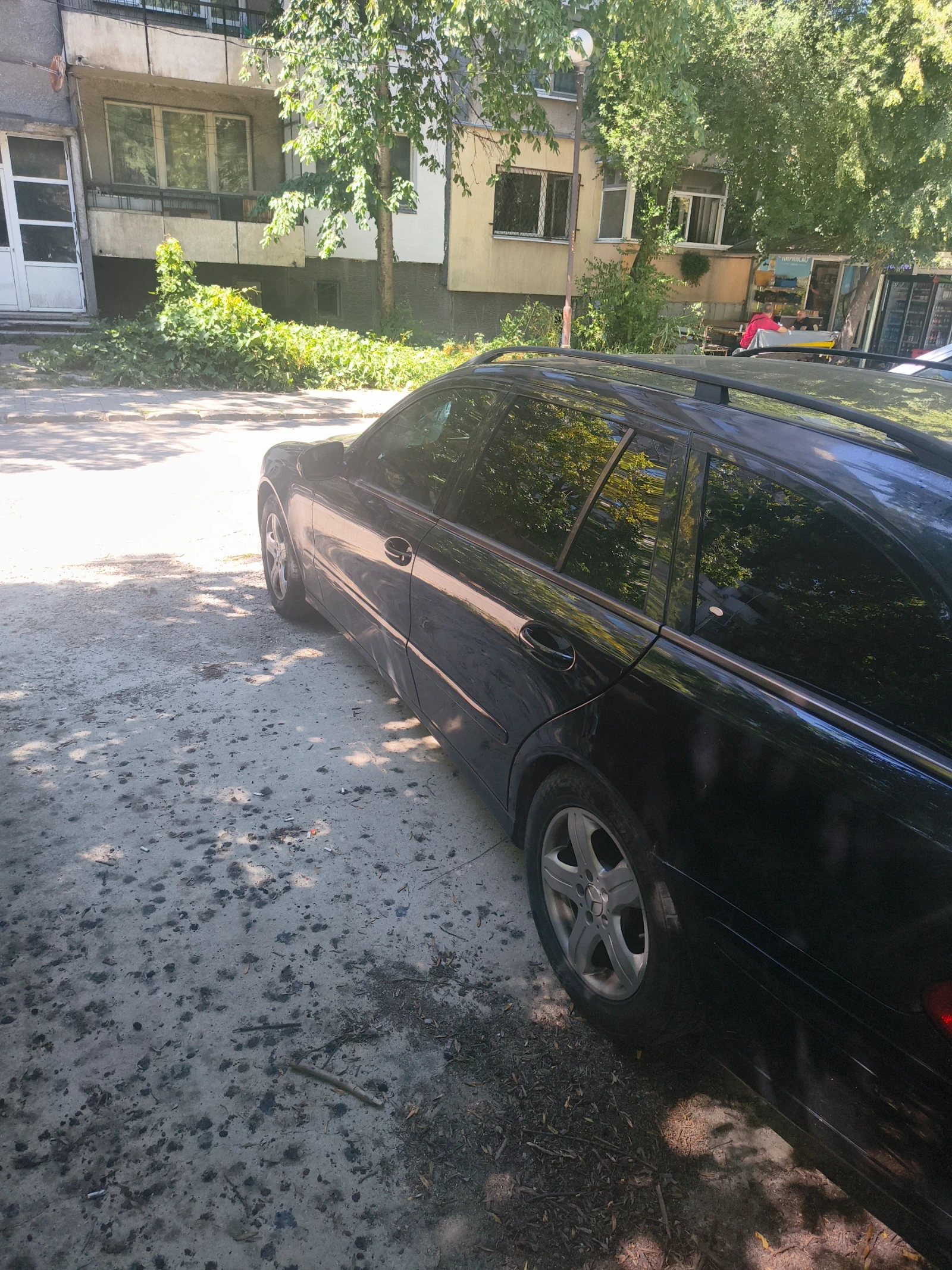 Mercedes-Benz E 200, снимка 4 - Автомобили и джипове - 55492863