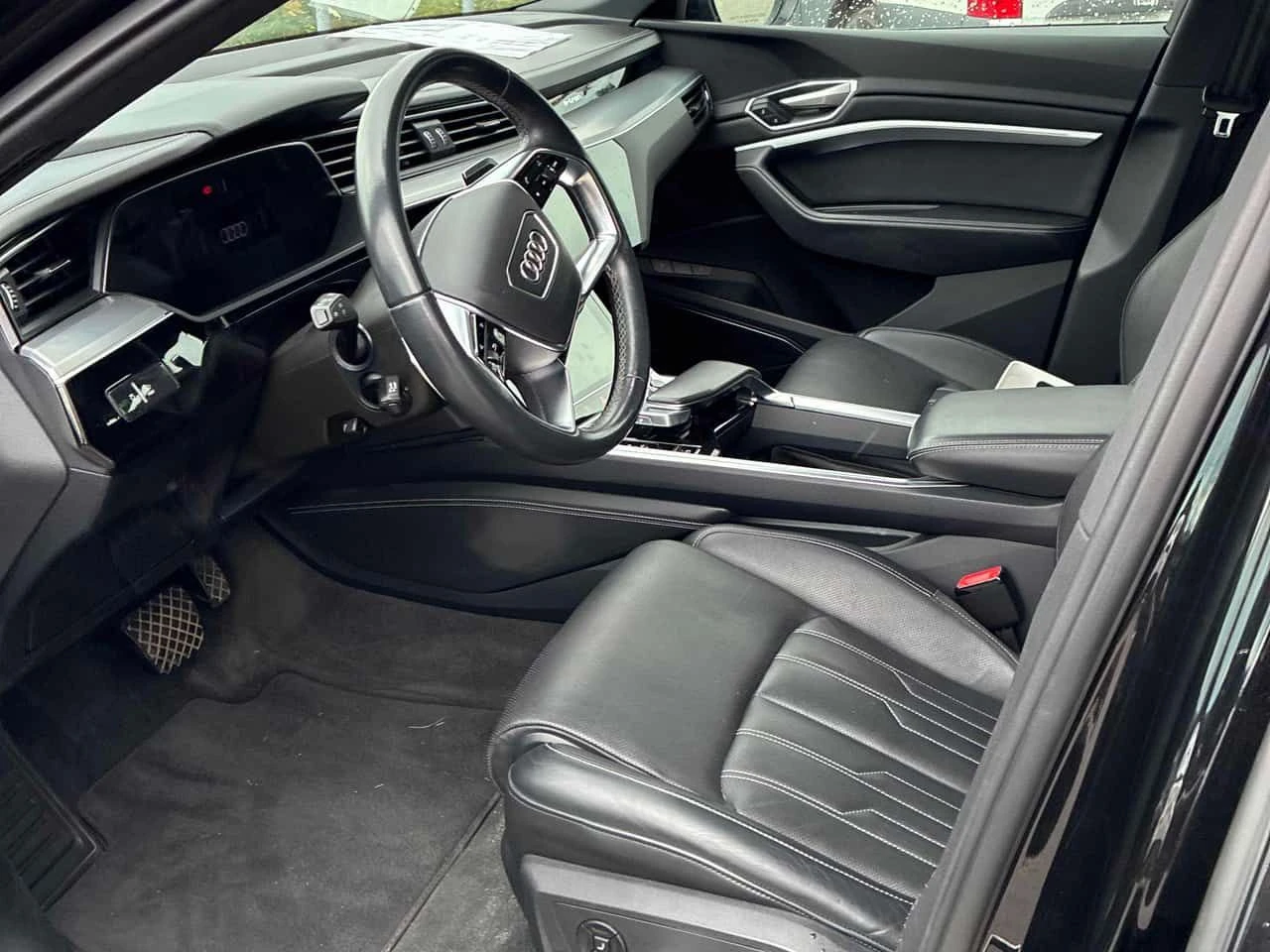Audi E-Tron * quattro * CARFAX * ОПЦИЯ ЗА ФИНАНСИРАНЕ , снимка 5 - Автомобили и джипове - 55647591