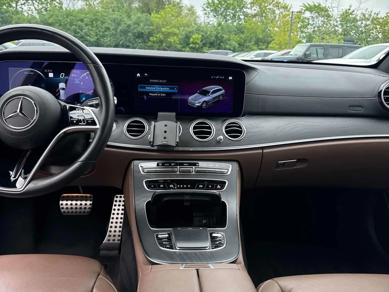 Mercedes-Benz E 450 4MATIC * BURMESTER* ДИСТРОНИК* 360 КАМЕРА* ПАНОРАМ, снимка 9 - Автомобили и джипове - 55689480