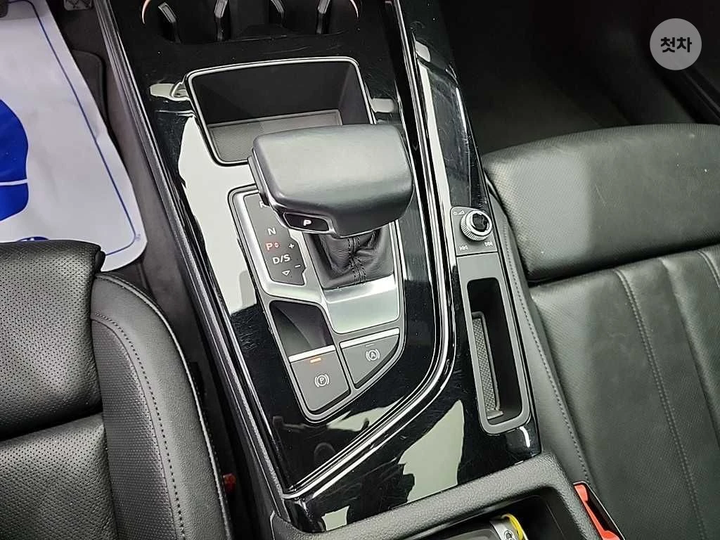 Audi A5 QUATTRO S LINE TECHNIK HEAD UP FULL, снимка 11 - Автомобили и джипове - 55777656