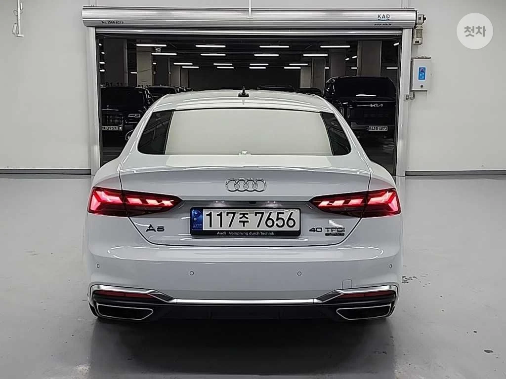 Audi A5 QUATTRO S LINE TECHNIK HEAD UP FULL, снимка 4 - Автомобили и джипове - 55777656