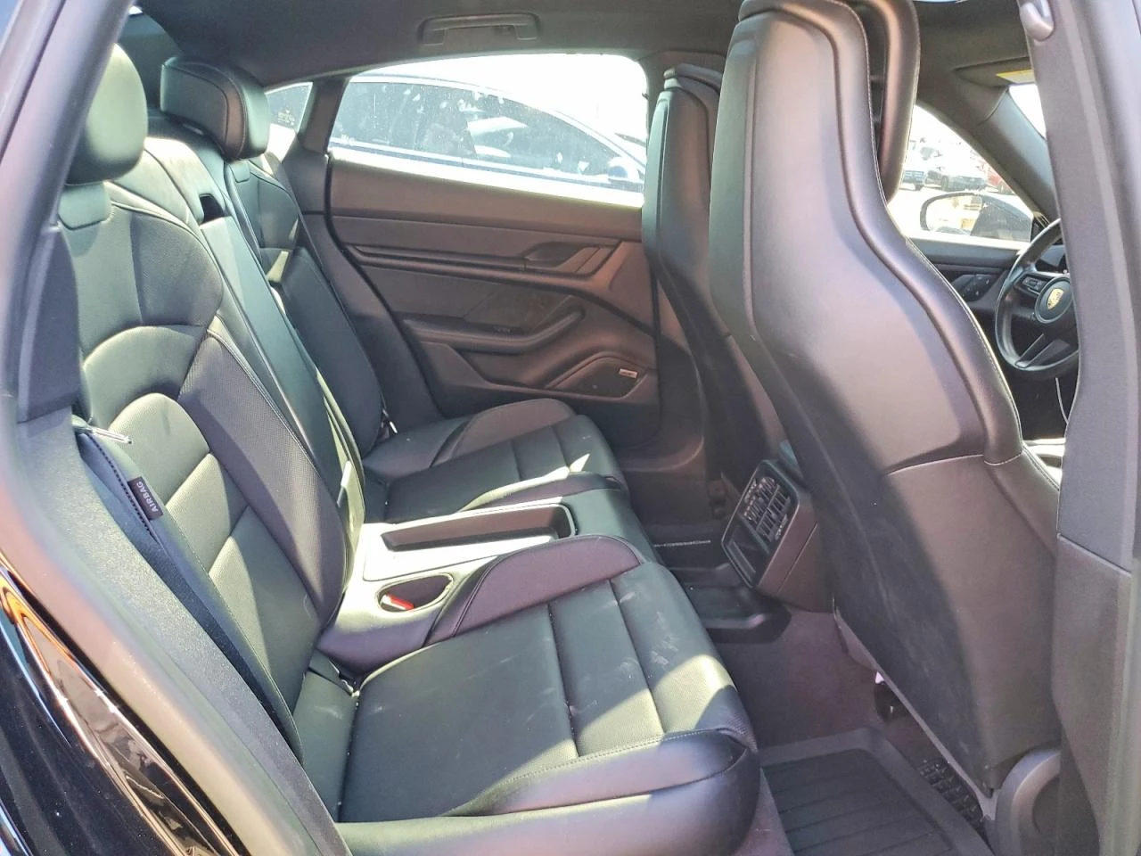 Porsche Taycan RWD, снимка 10 - Автомобили и джипове - 56618048