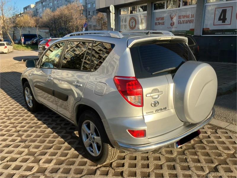 Toyota Rav4, снимка 3 - Автомобили и джипове - 47876242