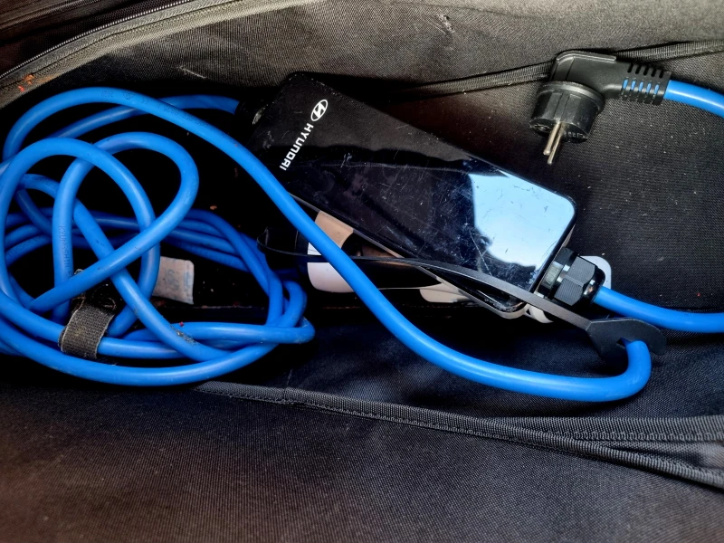 Hyundai Kona 64kw / SOH 100% / Термопомпа / Сервизна история, снимка 16 - Автомобили и джипове - 53393798