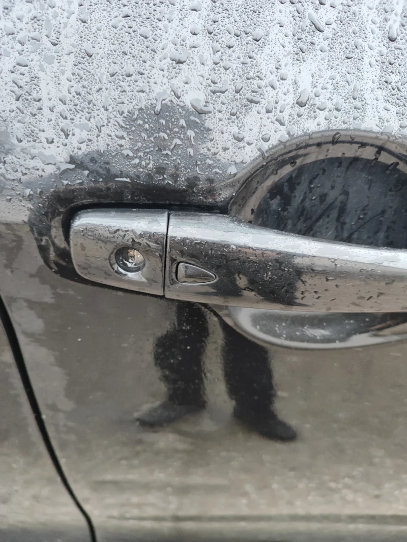 Nissan Qashqai 1.5 dci, снимка 9 - Автомобили и джипове - 53515416