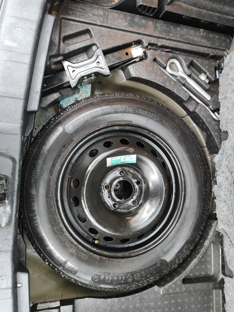 Nissan Qashqai 1.5 dci, снимка 7 - Автомобили и джипове - 53515416