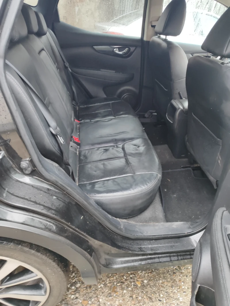 Nissan Qashqai 1.5 dci, снимка 10 - Автомобили и джипове - 53515416