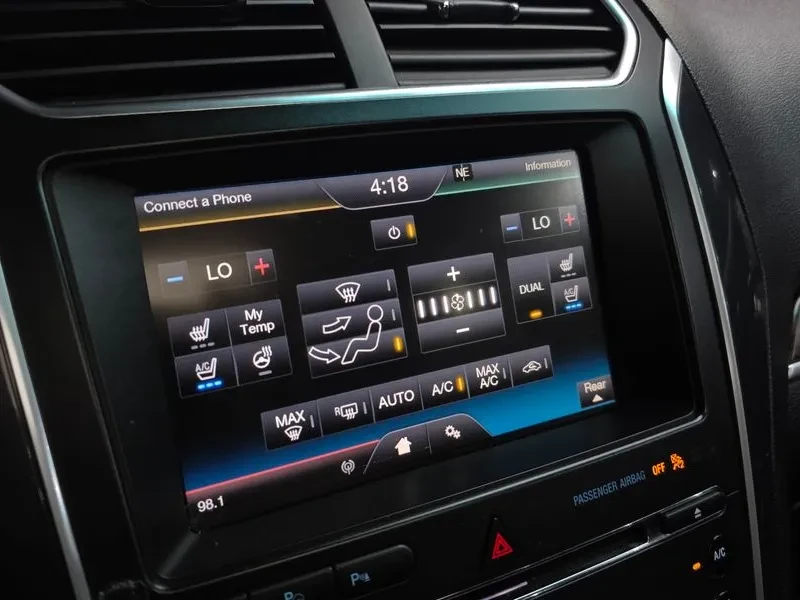 Ford Explorer 2.3 AWD, снимка 15 - Автомобили и джипове - 54351916