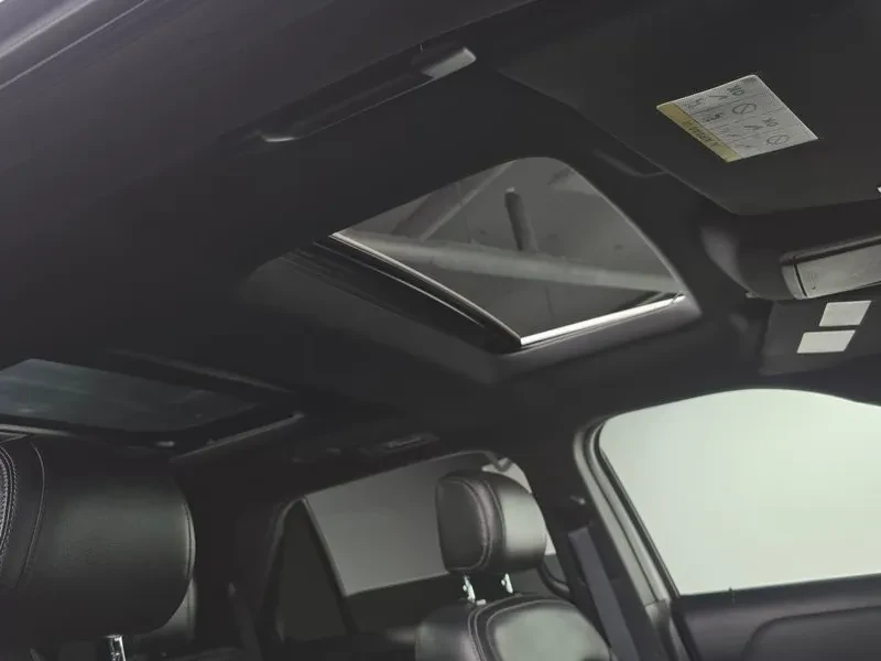 Ford Explorer 2.3 AWD, снимка 14 - Автомобили и джипове - 54351916