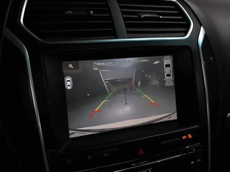 Ford Explorer 2.3 AWD, снимка 13 - Автомобили и джипове - 54351916