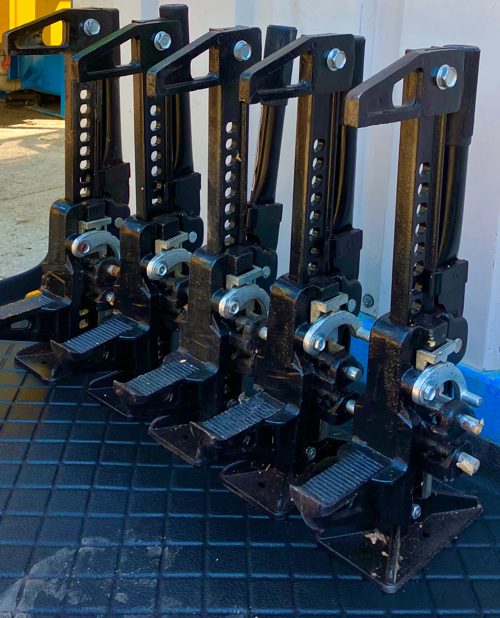 Mitsubishi L200 2.5 99/116 | Mobile.bg   11