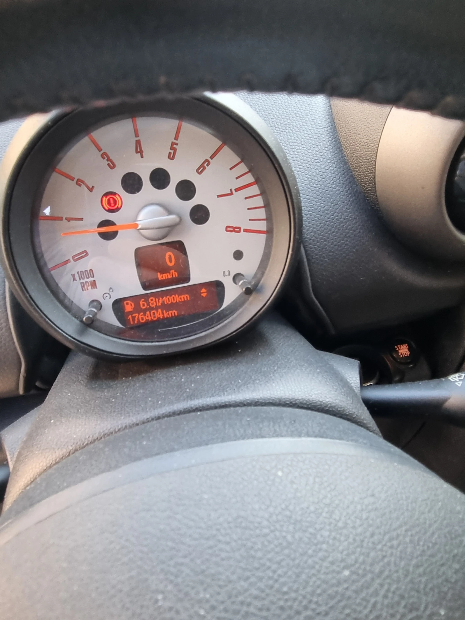 Mini Countryman ONE, снимка 10 - Автомобили и джипове - 53643943