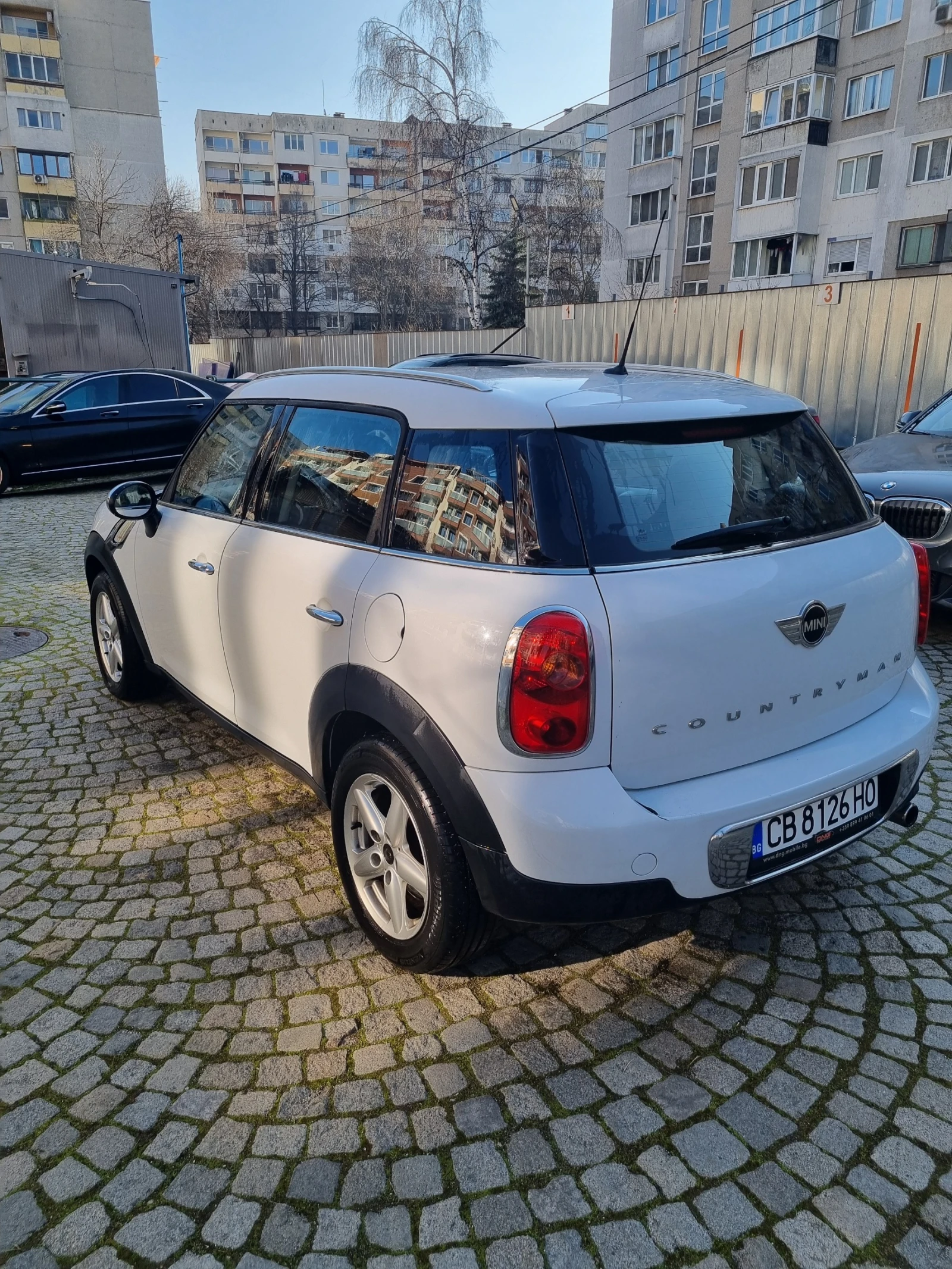 Mini Countryman ONE, снимка 6 - Автомобили и джипове - 53643943