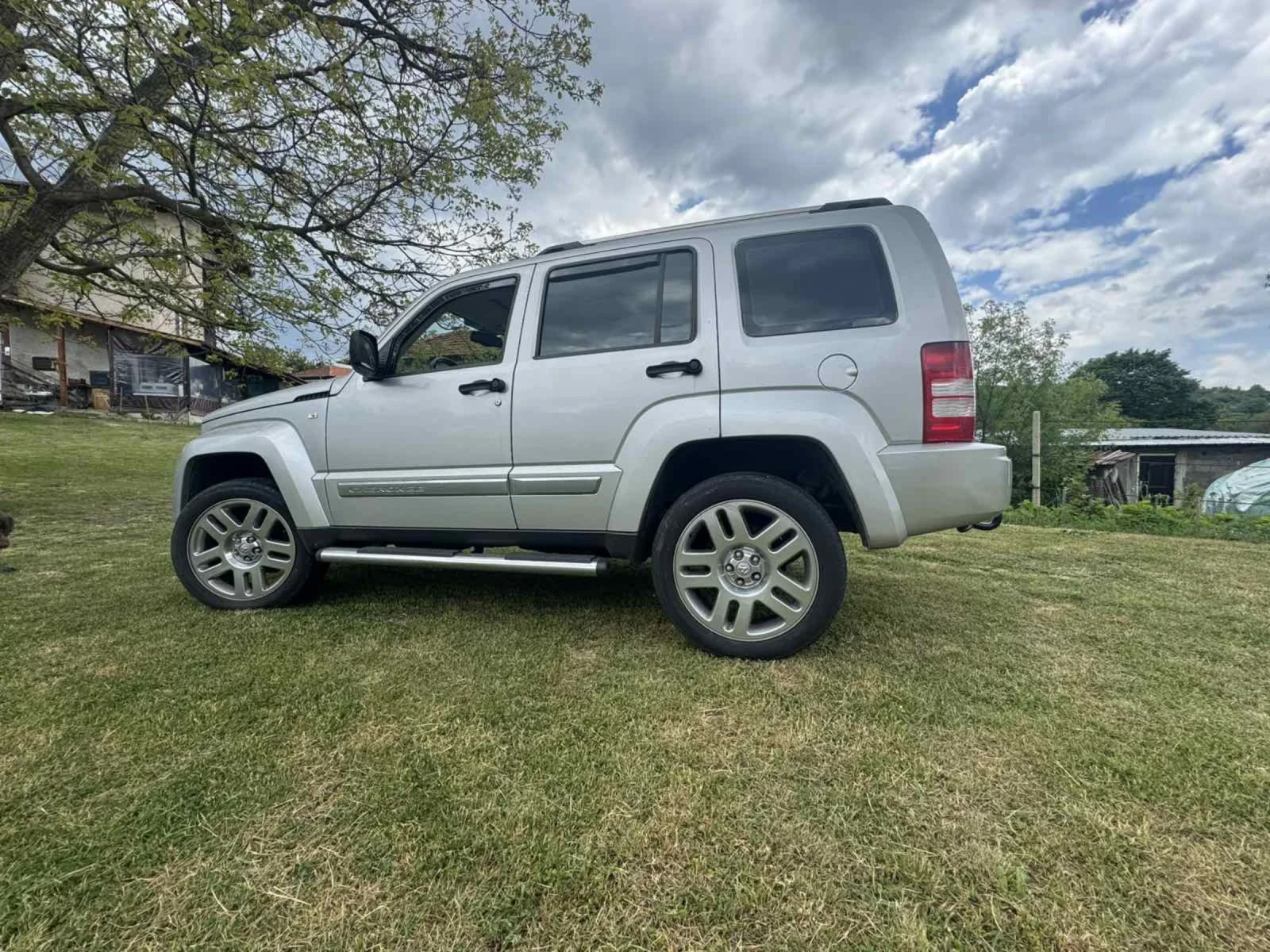 Jeep Cherokee 3.7i V6 4x4 ��� | Mobile.bg � ����������� 2