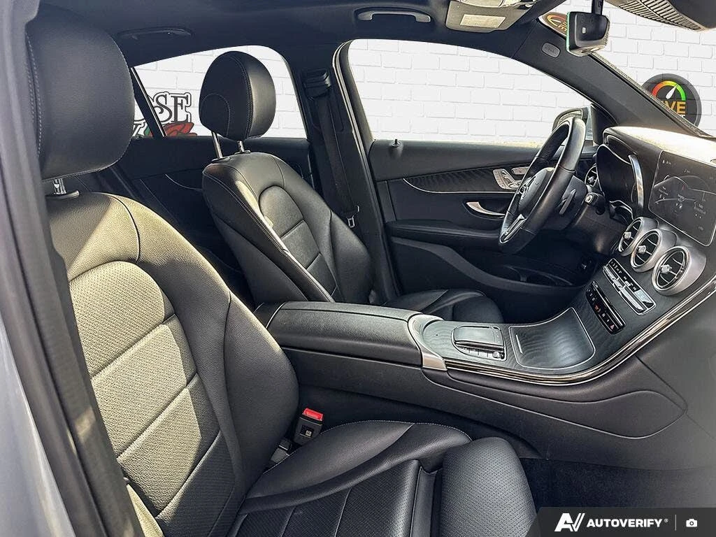 Mercedes-Benz GLC 4MATIC* АвтоКредит* (ЦЕНА ДО БГ), снимка 12 - Автомобили и джипове - 54057554