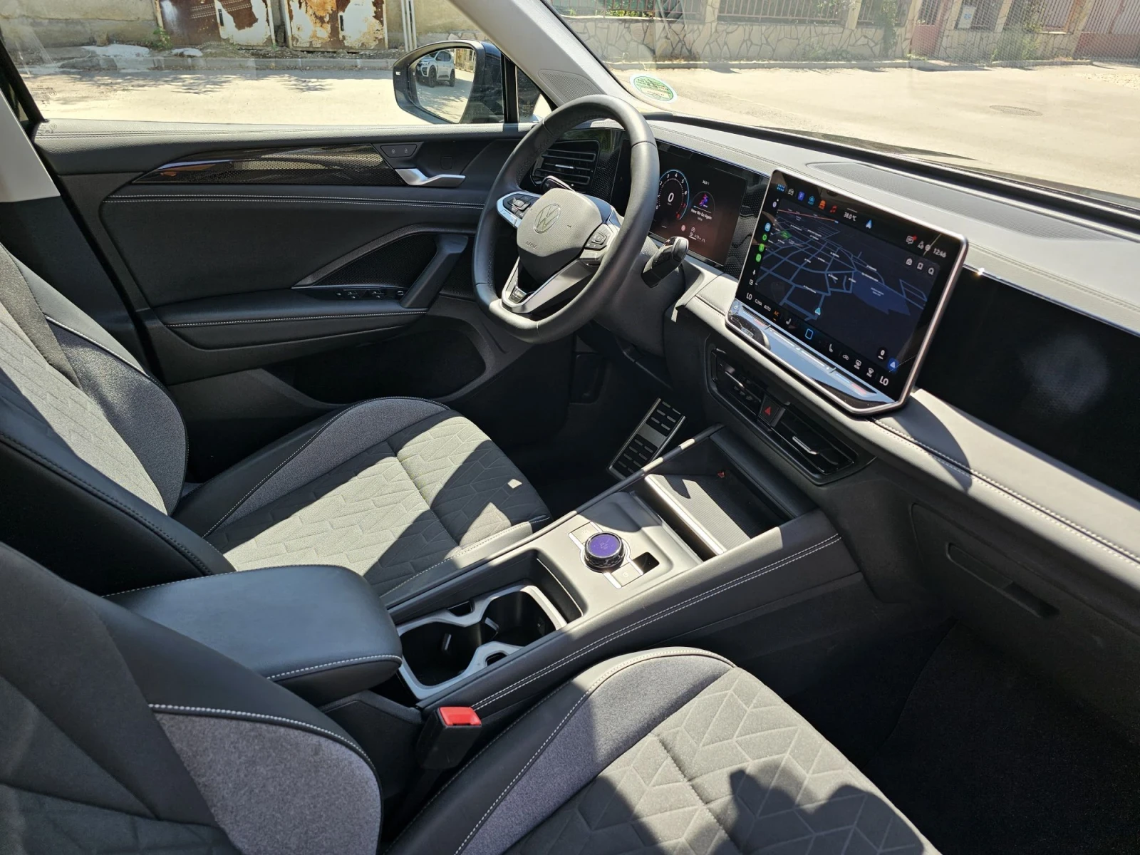 VW Tiguan 1.5 eTSI Life GOAL, снимка 10 - Автомобили и джипове - 54336312