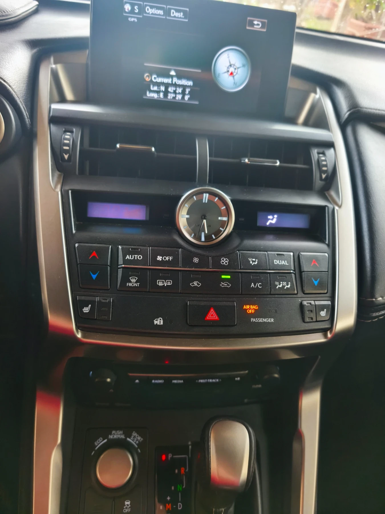 Lexus NX 200t F SPORT, снимка 9 - Автомобили и джипове - 54615402