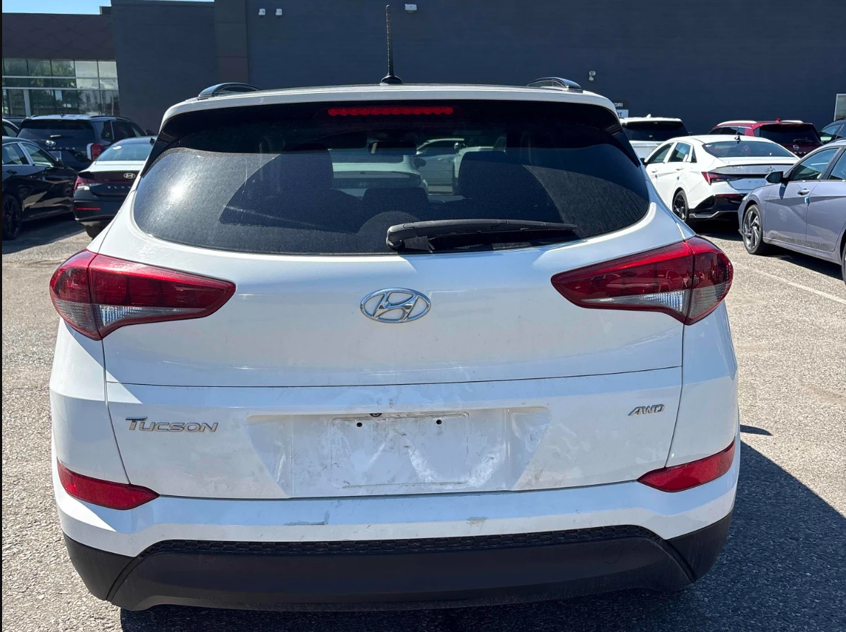 Hyundai Tucson Панорама* Keyless* Подгрев* Без ЩЕТА* , снимка 5 - Автомобили и джипове - 55107297