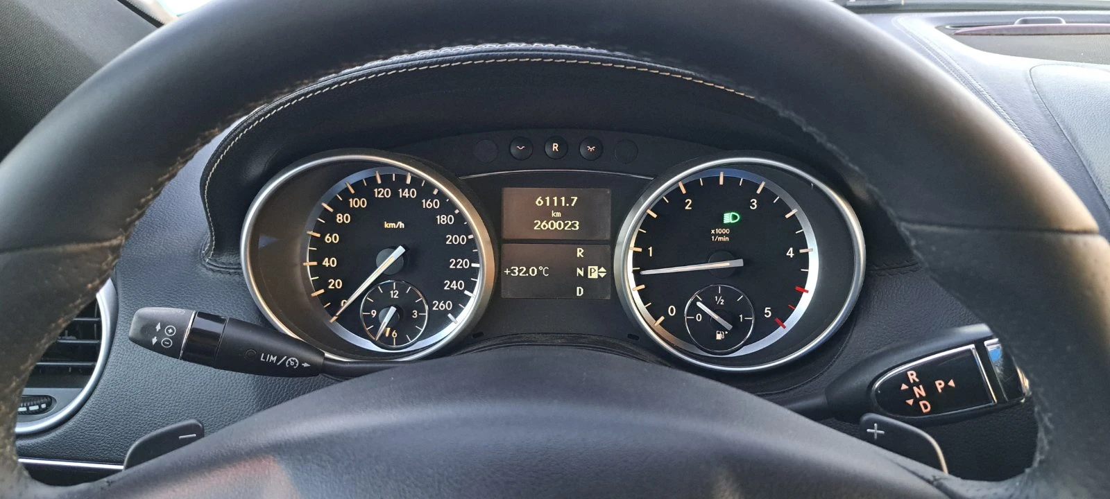 Mercedes-Benz ML 350 CDI 4x4 Grand Edition  Full екстир, снимка 12 - Автомобили и джипове - 55483810
