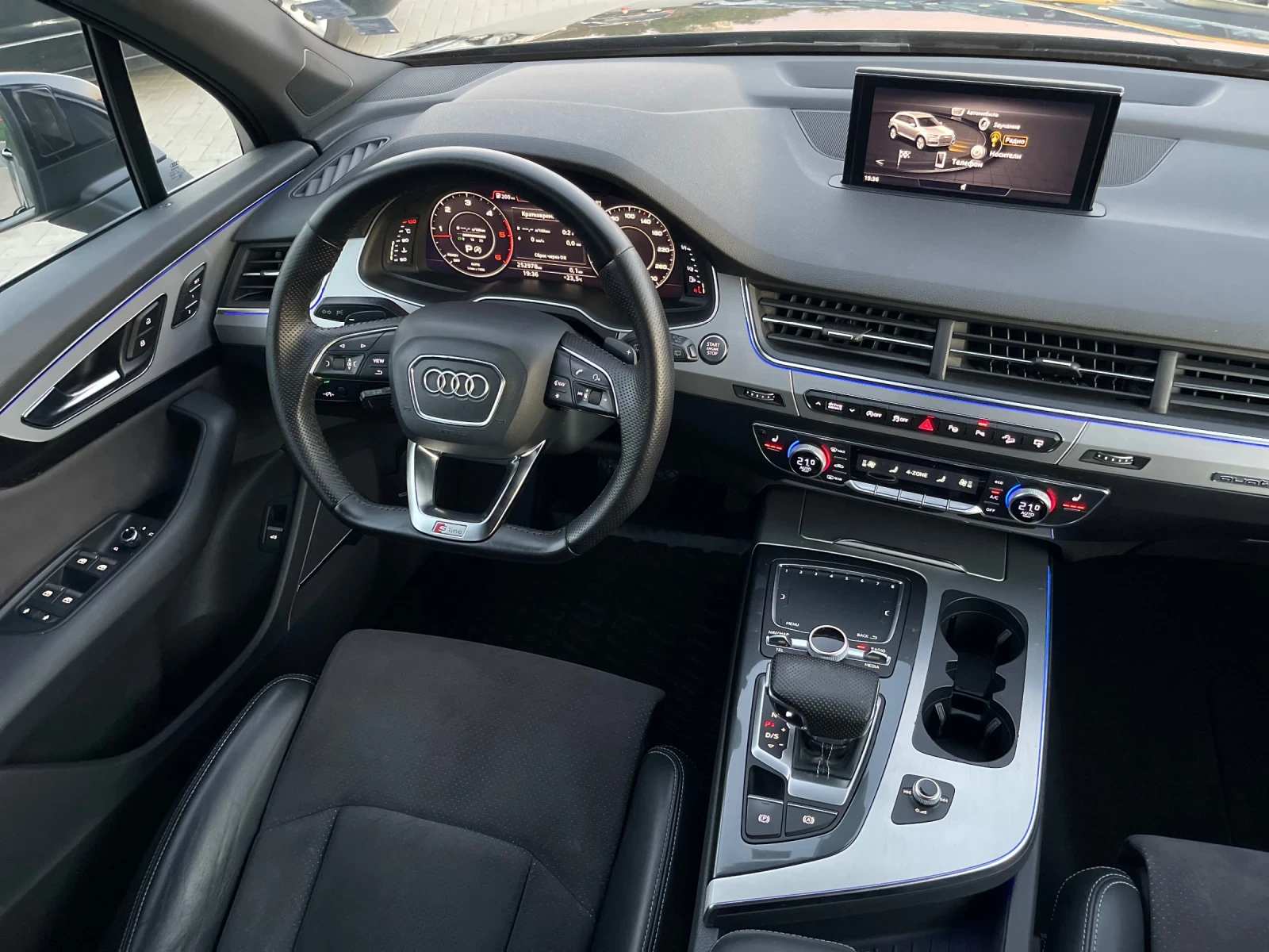 Audi Q7 3.0 TDI S-line, снимка 10 - Автомобили и джипове - 55994927