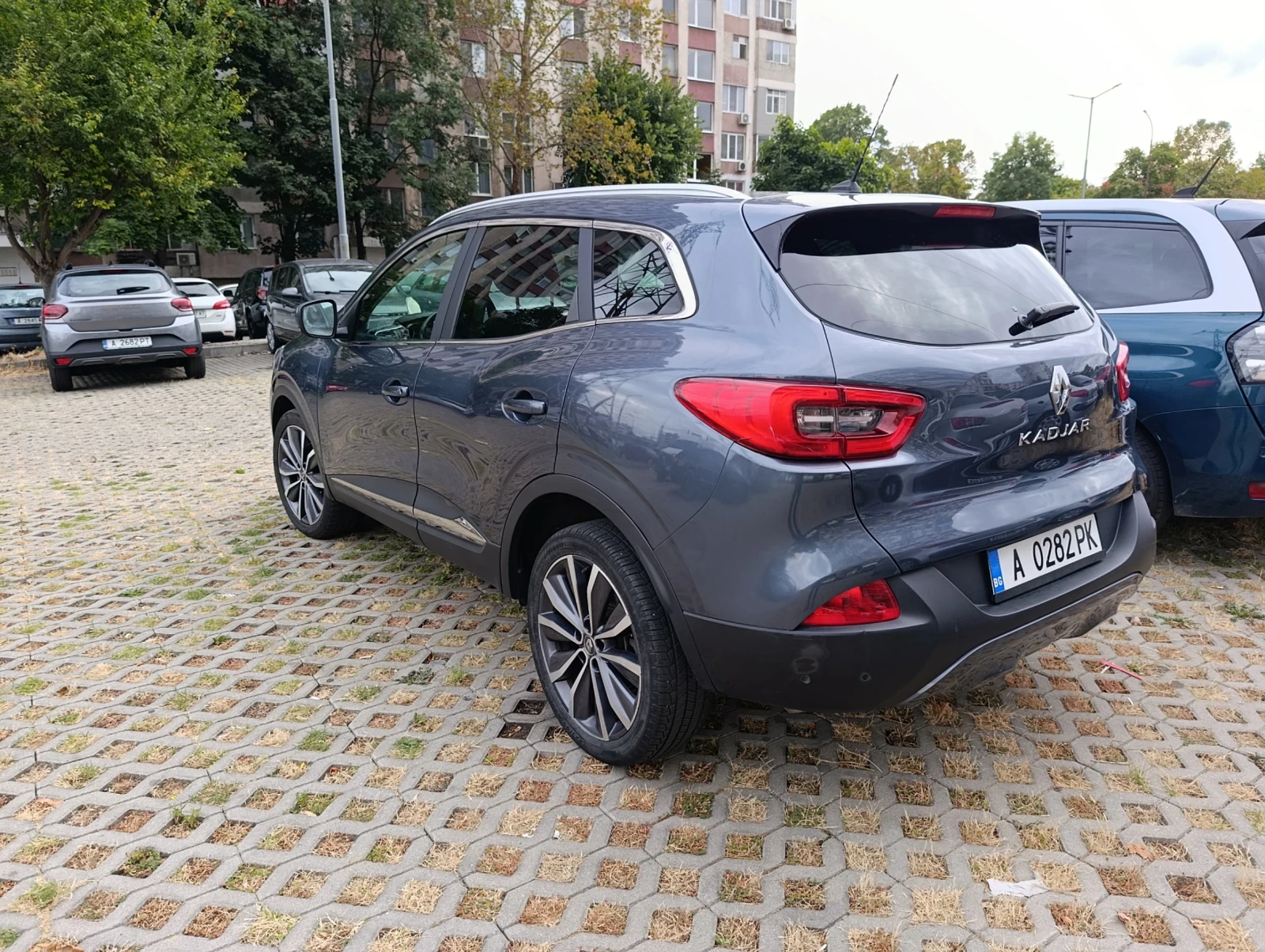 Renault Kadjar, снимка 4 - Автомобили и джипове - 56239061