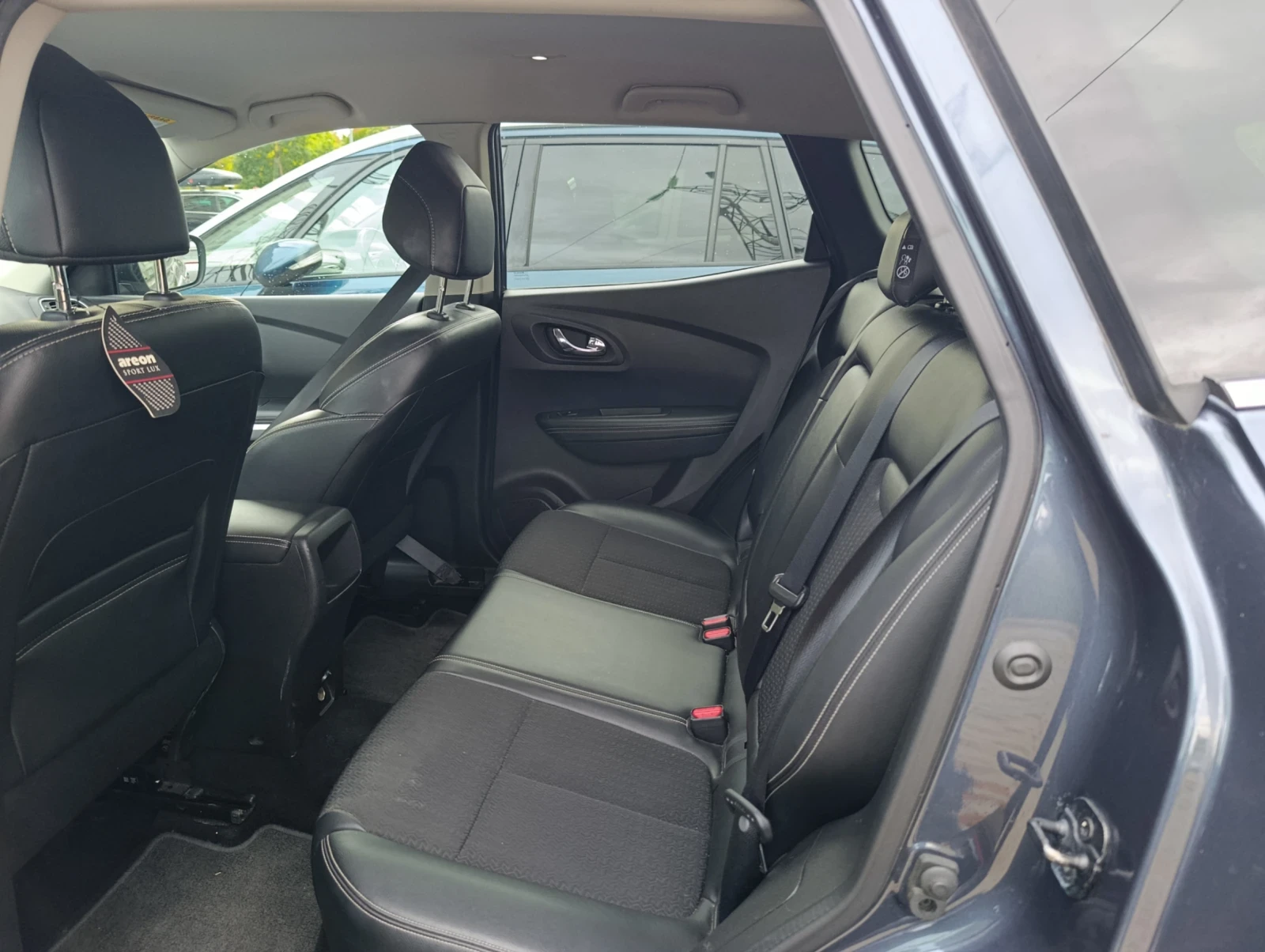 Renault Kadjar, снимка 6 - Автомобили и джипове - 56239061
