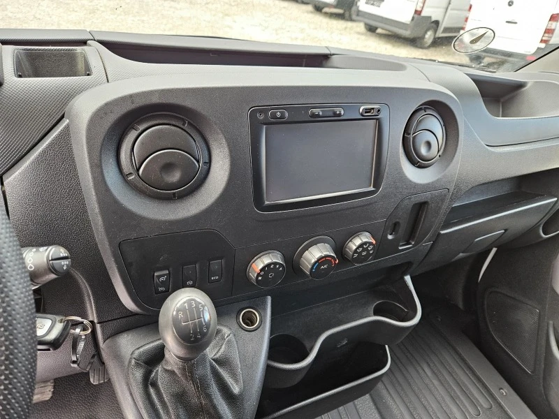 Renault Master До 3.5 тона, снимка 11 - Бусове и автобуси - 44303157