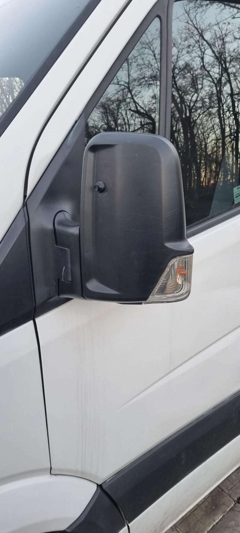 VW Crafter Макси база, снимка 4 - Бусове и автобуси - 48171271