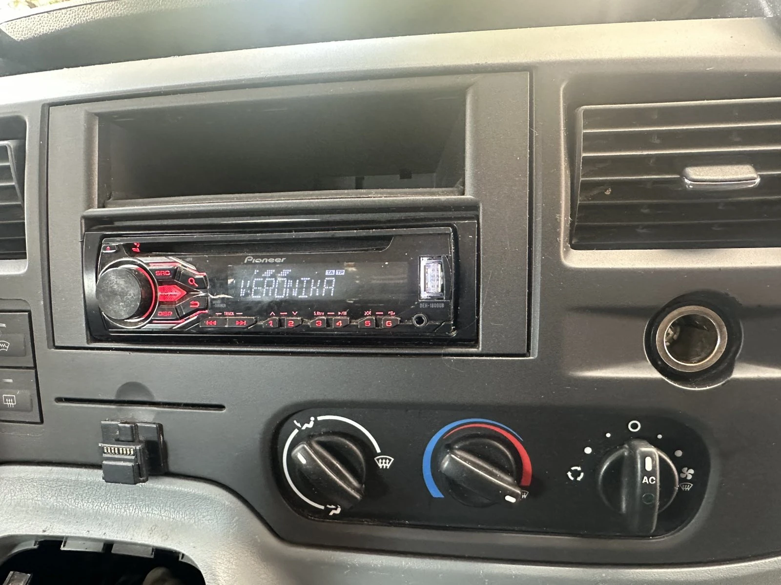 Ford Transit 2.2TDCi, снимка 9 - Бусове и автобуси - 56362374