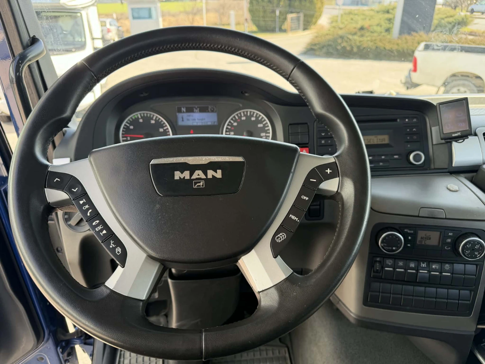 Man Tgs КРАН MKG бордови , снимка 4 - Камиони - 54544472