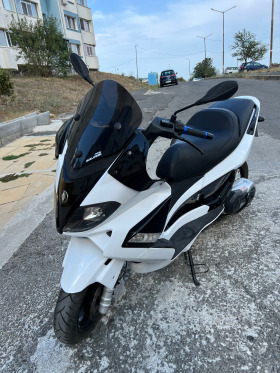 Gilera Nexus 500ie, снимка 1 - Мотоциклети и мототехника - 44375838