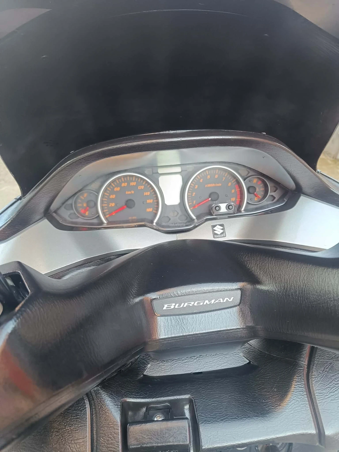 Suzuki Burgman 400 i, снимка 7 - Мотоциклети и мототехника - 53976504