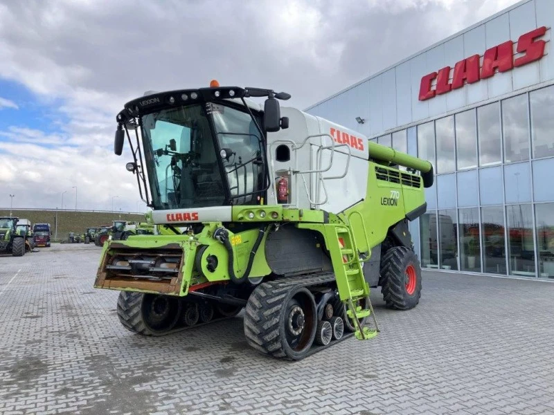 Комбайн Claas КОМБАЙН CLAAS LEXION 770 TT + V1200 2013 г., снимка 6 - Селскостопанска техника - 45541130