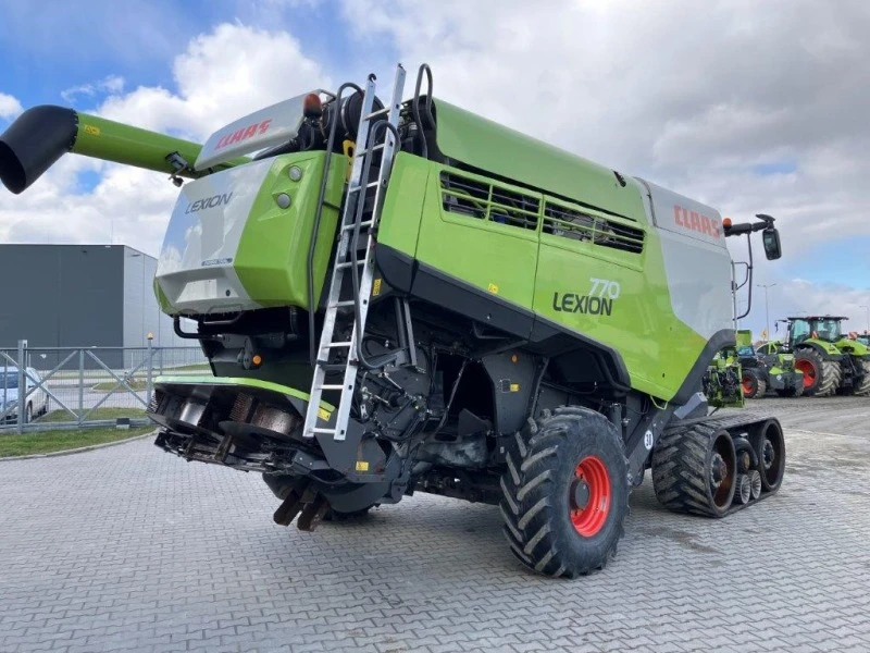 Комбайн Claas КОМБАЙН CLAAS LEXION 770 TT + V1200 2013 г., снимка 3 - Селскостопанска техника - 45541130