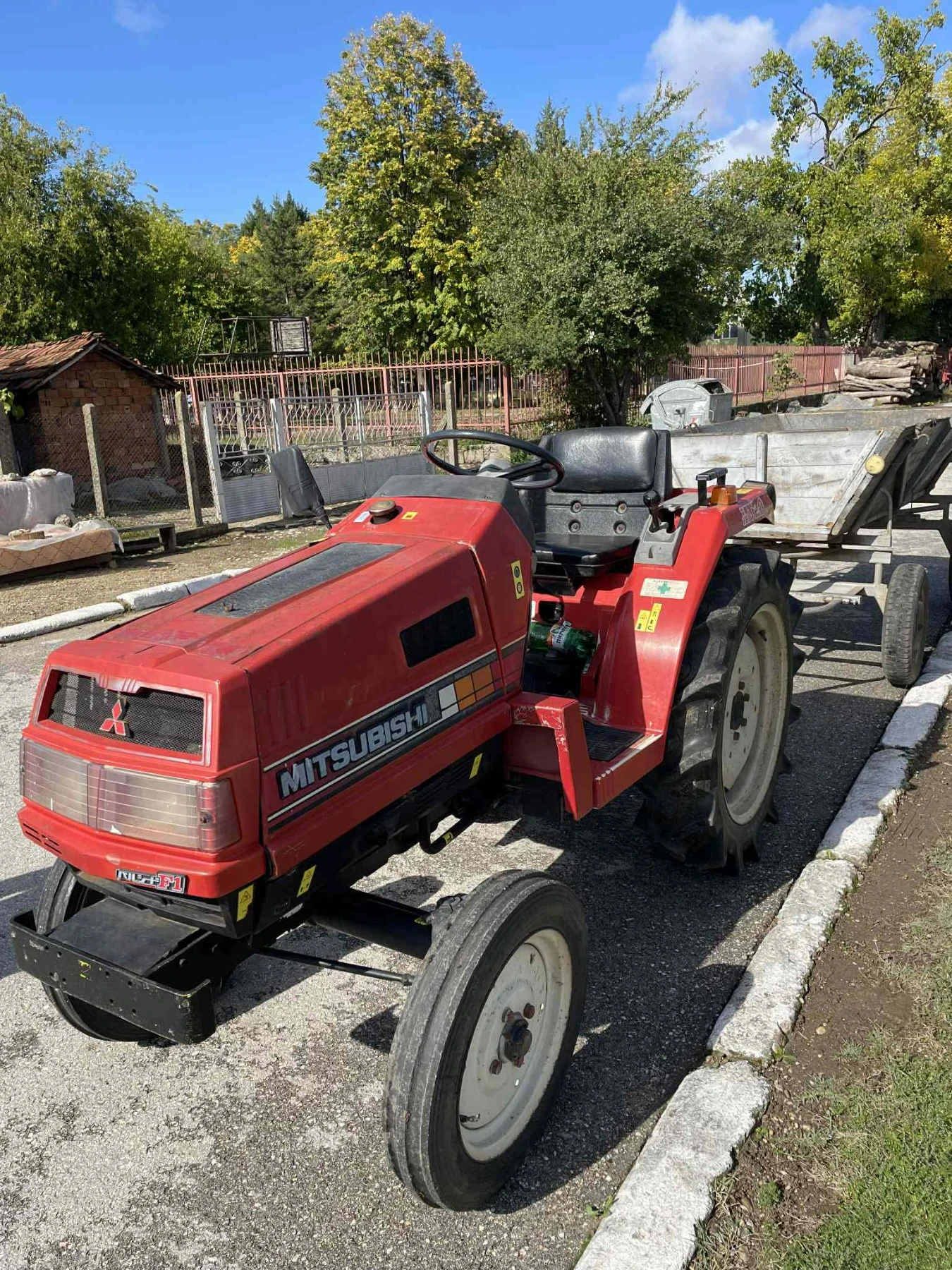 Трактор Mitsubishi Mt20, снимка 2 - Селскостопанска техника - 53882479