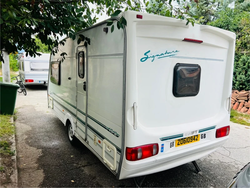 Каравана Други Swift