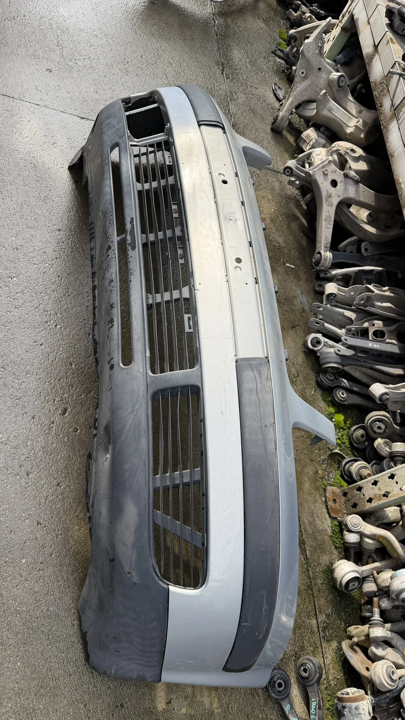 Предна броня за Vw Passat 1996-2005, снимка 3 - Части - 54075721