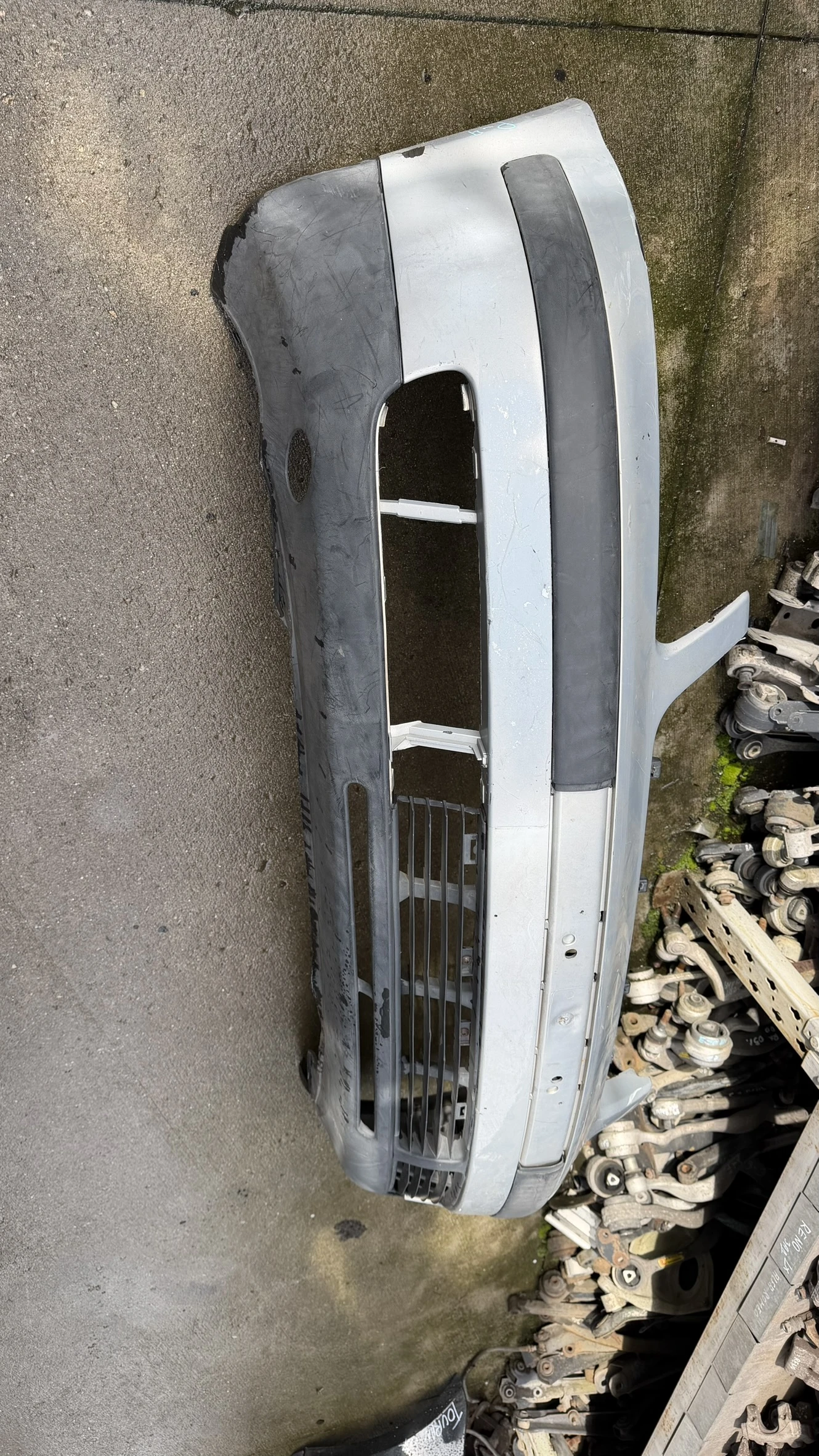 Предна броня за Vw Passat 1996-2005, снимка 2 - Части - 54075721