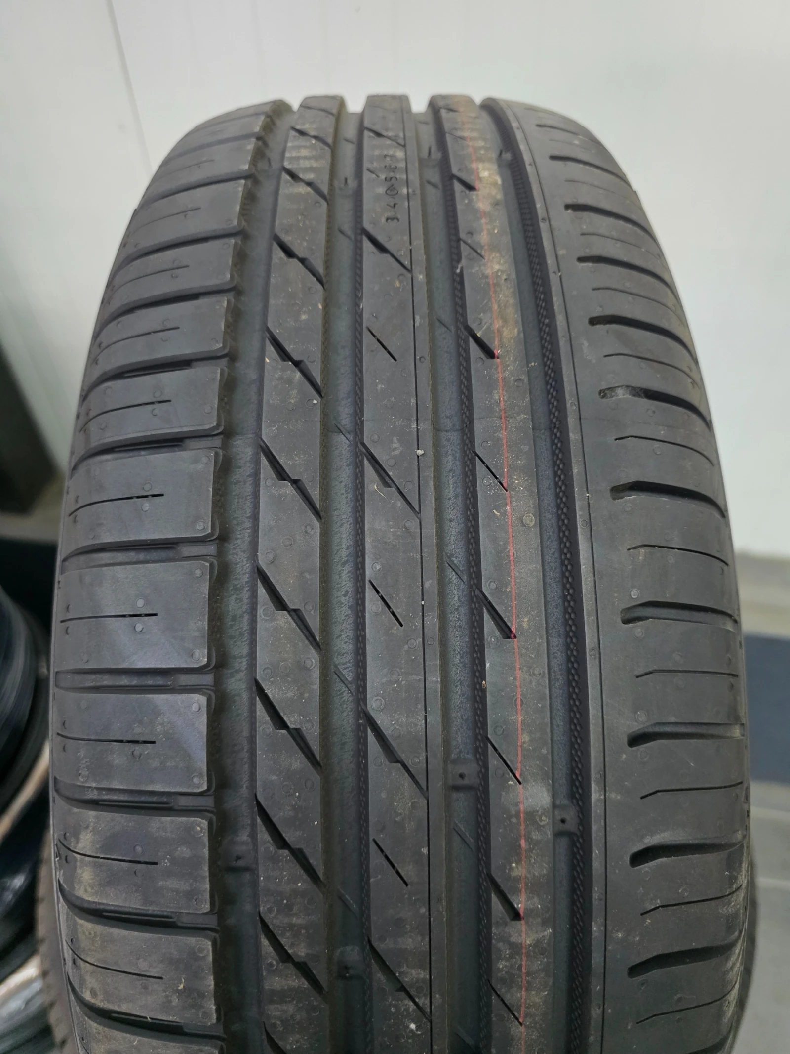 Гуми Летни 205/55R16, снимка 3 - Гуми и джанти - 53984131