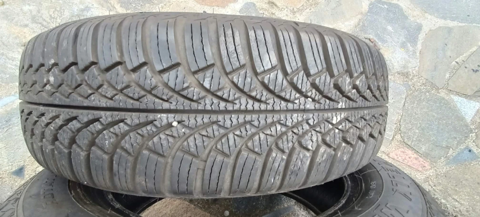 ���� 185/65R15 | Mobile.bg � ����������� 4