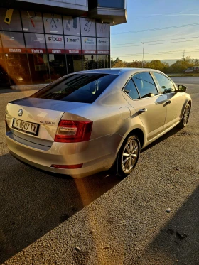 Skoda Octavia - [7] 