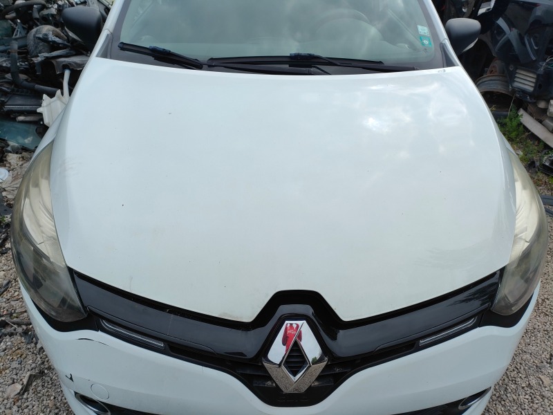 Renault Clio 1.2, снимка 1 - Автомобили и джипове - 40680655