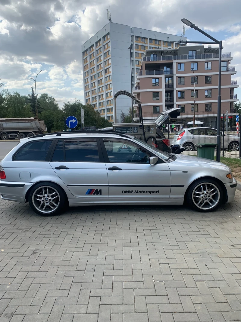 BMW 320, снимка 10 - Автомобили и джипове - 47111768