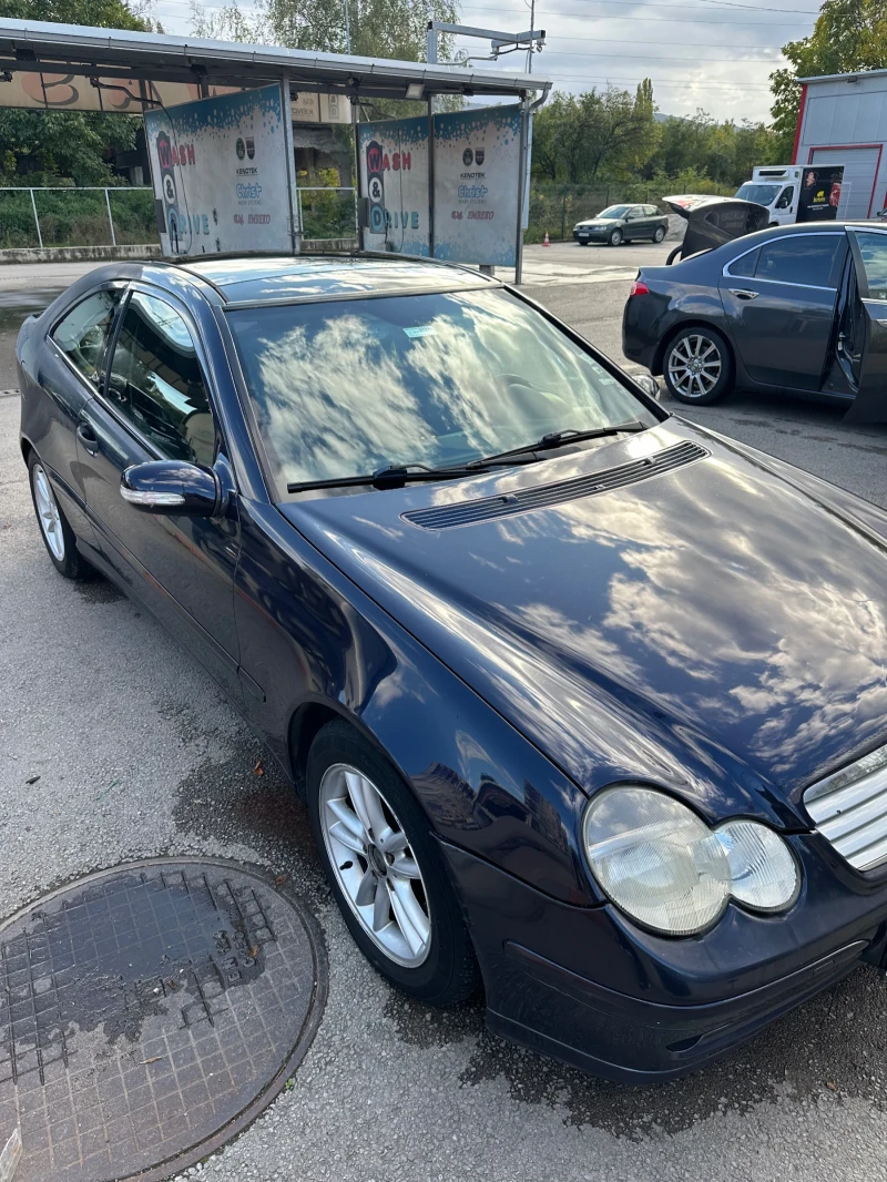 Mercedes-Benz C 220 2.2, снимка 4 - Автомобили и джипове - 47526196