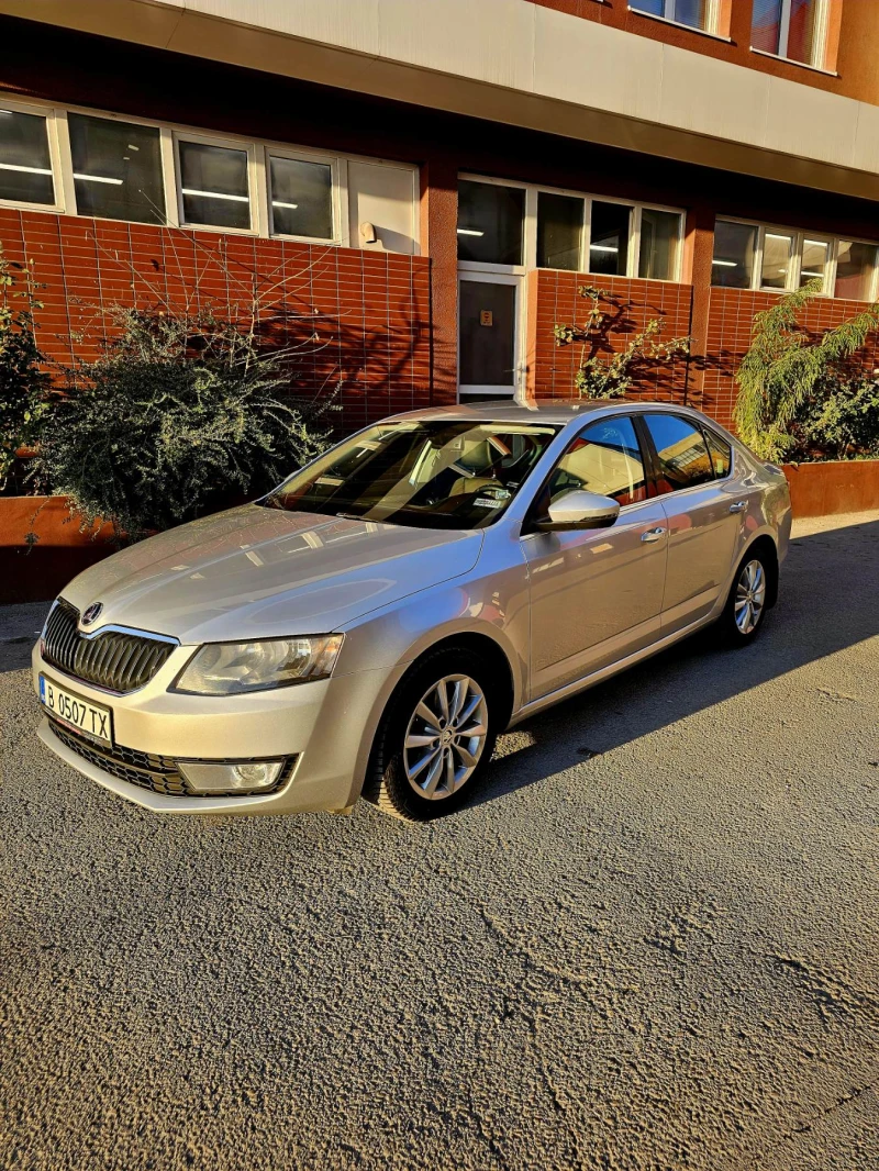 Skoda Octavia, снимка 3 - Автомобили и джипове - 48120647